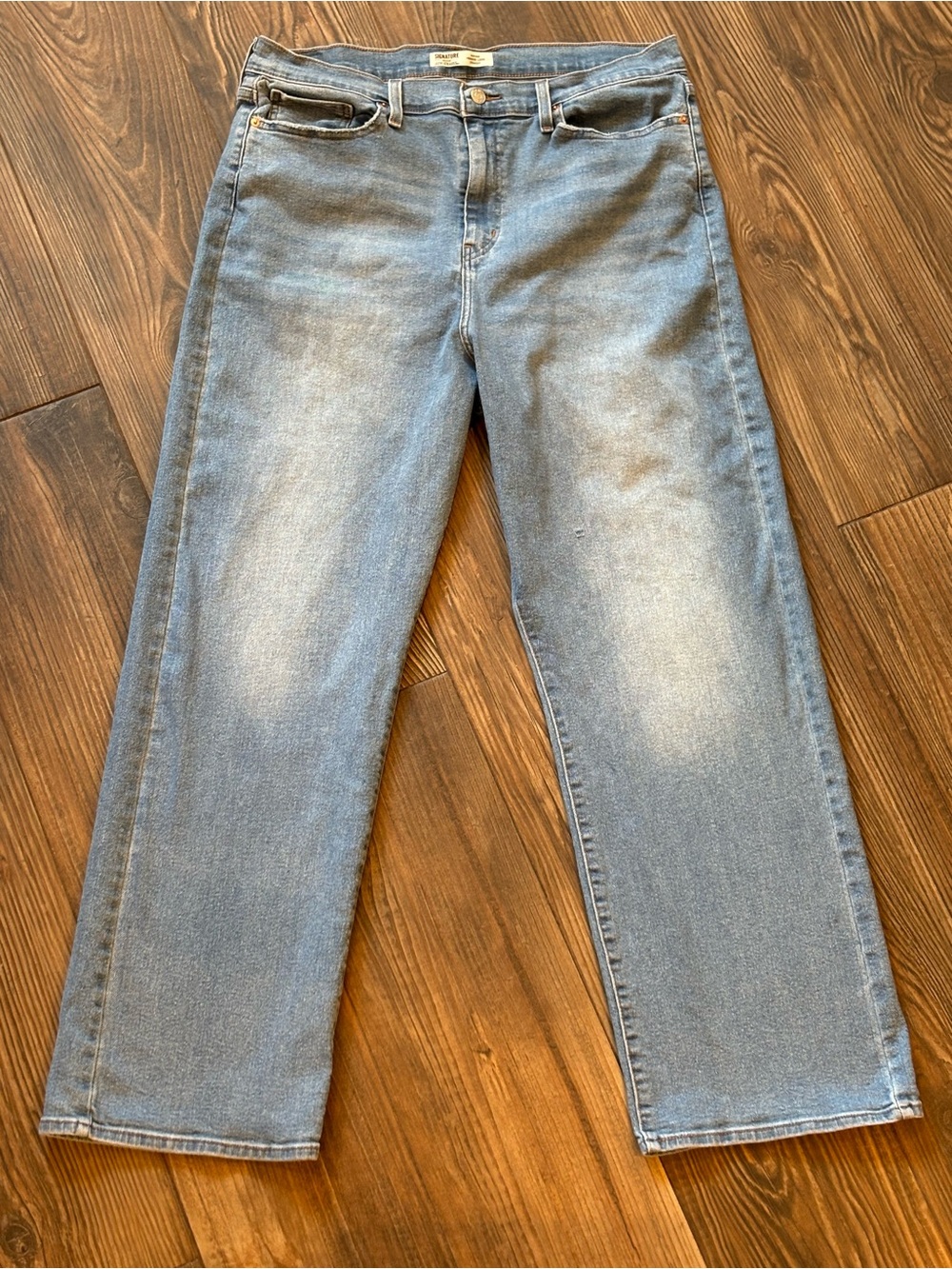 VINTAGE VTG HIGH RISE LOOSE STRAIGHT LEVIS SIGNATURE GOLD LABEL